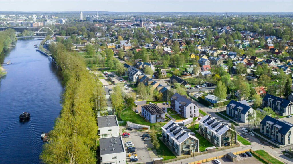 Septembris allkirjastasid Oaaas Kodud OÜ ja Dorpat Ehitus OÜ ehituslepingu, mille alusel rajatakse Tartusse Oa tn 35a kinnistule kaks uut A-energiaklassi korter